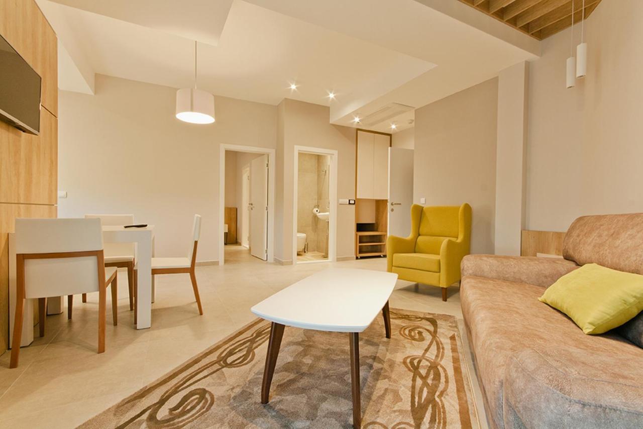 Hotel Hills أولتْسي المظهر الخارجي الصورة