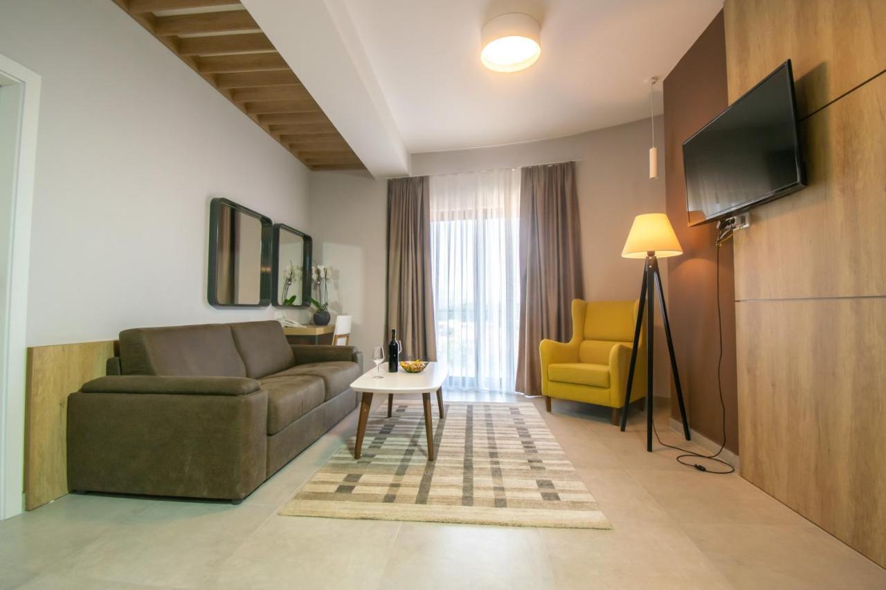 Hotel Hills أولتْسي المظهر الخارجي الصورة
