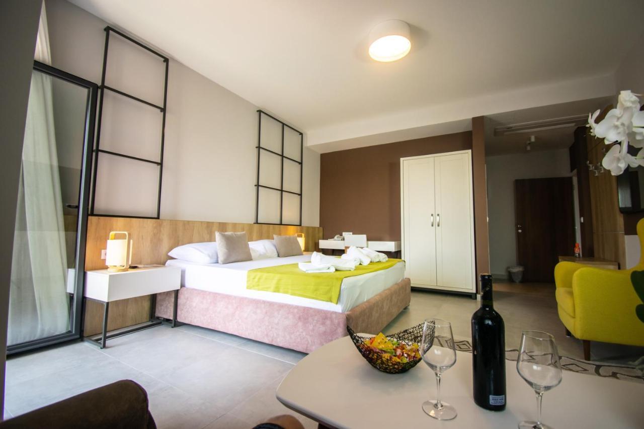 Hotel Hills أولتْسي المظهر الخارجي الصورة