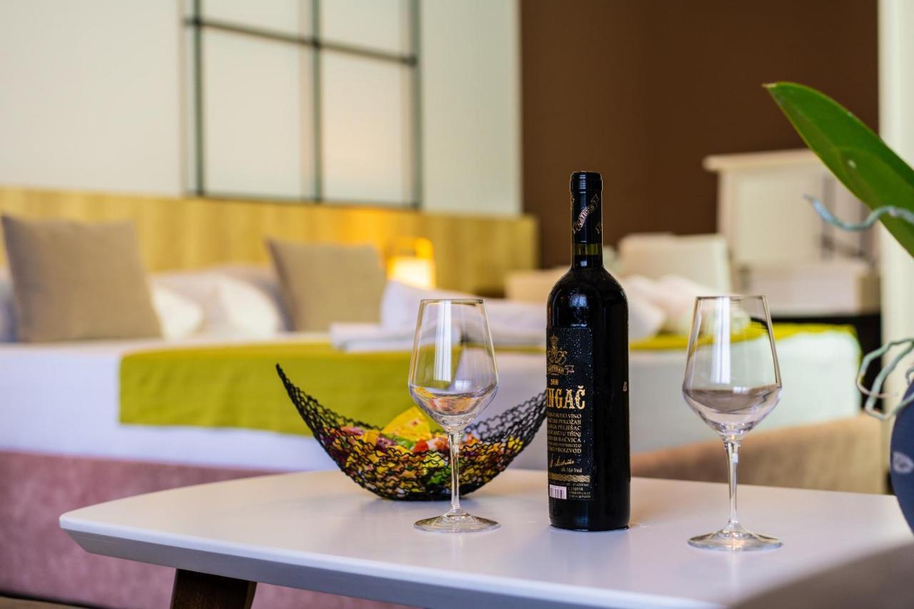 Hotel Hills أولتْسي المظهر الخارجي الصورة