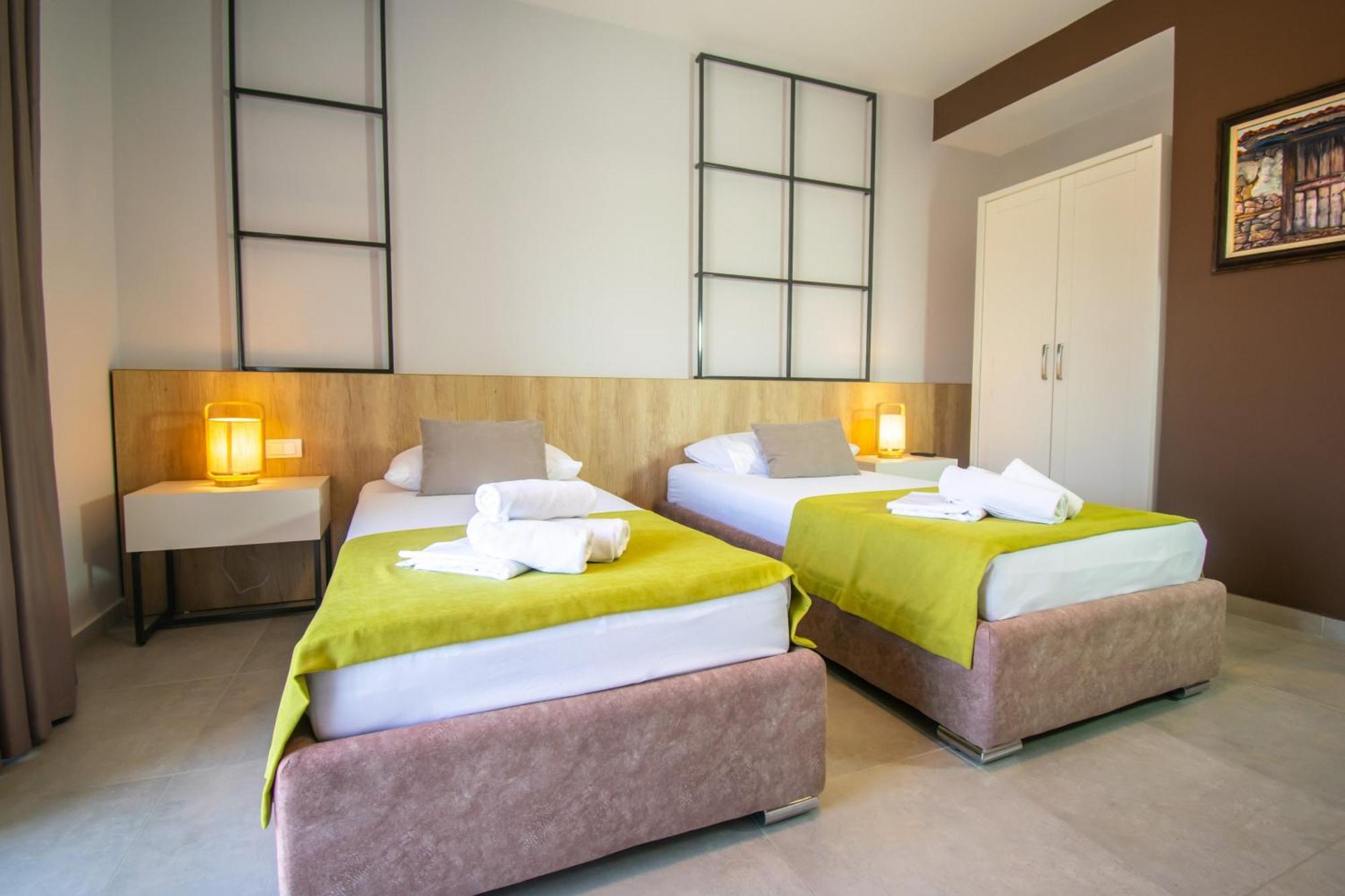 Hotel Hills أولتْسي الغرفة الصورة