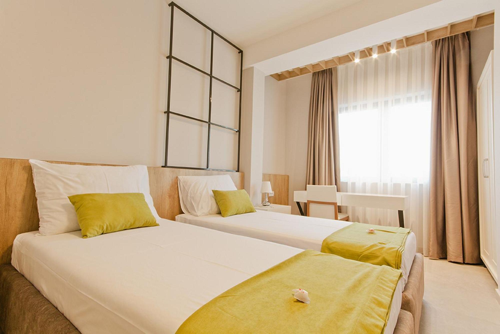 Hotel Hills أولتْسي الغرفة الصورة