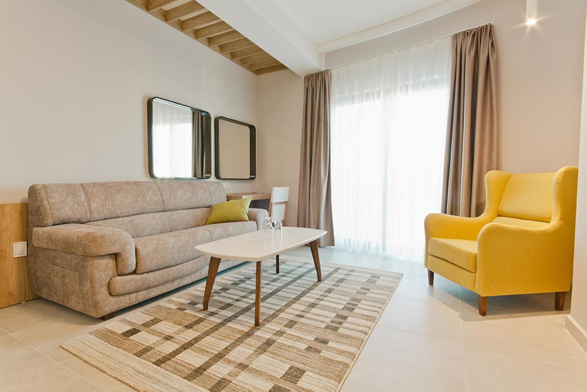 Hotel Hills أولتْسي الغرفة الصورة